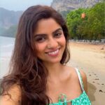 Sayantani Ghosh Instagram - 🏝️throwback time ... #krabi #sealovers #vacation #thailand #throwback #takemeback