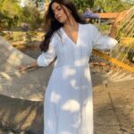 Sayantani Ghosh Instagram - 🌸Main teri pakki maashooqa ... @anugrah0070 . #reels #trendingreels #trend #trending #reeloftheday #love #instalike #sayantanighosh ❤️