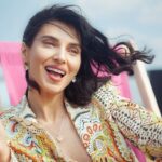 Scarlett Mellish Wilson Instagram - Sunshine , chips and smiling for another year on planet earth !! Thankyou for all my birthday wishes .. and most importantly to my mumma for giving me the most precious gift of life ! I miss you ❤️ @christinrangerjewellery 📷 @scarlettwarrick London, United Kingdom