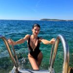 Scarlett Mellish Wilson Instagram – Woke up in the sunshine state ☀️ 
Hello Florida !!!! 🏝️ 

#florida #siestakey #vacation #travel #travelblogger #travelcontent #model Sarasota Bay