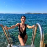 Scarlett Mellish Wilson Instagram - Woke up in the sunshine state ☀️ Hello Florida !!!! 🏝️ #florida #siestakey #vacation #travel #travelblogger #travelcontent #model Sarasota Bay