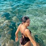Scarlett Mellish Wilson Instagram - Woke up in the sunshine state ☀️ Hello Florida !!!! 🏝️ #florida #siestakey #vacation #travel #travelblogger #travelcontent #model Sarasota Bay