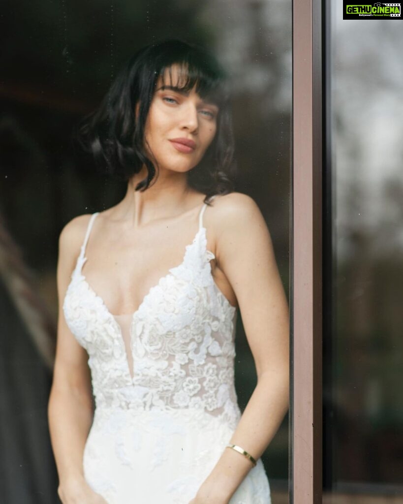 Scarlett Mellish Wilson Instagram - Prepping for our pretend wedding part 1! @scarlettwarrick it is such a joy to create with you! Thank you for trusting me as your canvas .❤ Wedding dress by @thebridalboutiquehastings Thankyou @allevenbeauty for getting me skin ready ! And @alumiermduk skin care ready ! X #hastingsweddingphotographer #eastsussexweddingvideography #model #bridalshoot #bridalmodel #weddingphotography #weddingdress #artist Hastings, East Sussex