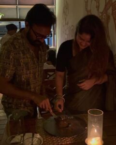 Shafna Instagram - Thankyou each and everyone for your wishes photos videos edits mentions gifts surprises and what not!!!! Please excuse us if we have missed any of it…. We are grateful and thankful to everyone of you!!! Thanks from both of us…. ♥️👽