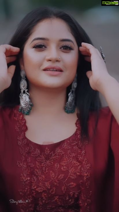 Shafna Instagram - Add music to your life and enjoy it!!!! Costume @jazaashdesignstudio Jewellery @pureallure.in MUAH @abilashchickumakeupartist Video @_story_telle__r #reelitfeelit #reelsinstagram #reels #reelsvideo #dressedup #asianetawards #asianetawards2022 #shafnanizam #shafna #jazaash #pureallure #abilashchicku