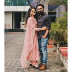 Shafna Instagram - Just Us• Wearing @jazaashdesignstudio ‘s pink A line suit embellished in crotio work with heavy ari worked dupatta 😍 Makeup @makeoverbyhayahakeem_ ♥️ Pics by @jaison_jac_photographer 🥰