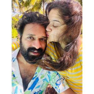 Shafna Instagram - Happy Birthday To You my Life Changer!!! You are the reason am enjoying and exploring my life this way…. You are the reason I started loving life…. Thankyou for being the best man I could get!!! I want our life to be this way till the end… With the same love and affection and connection and care and concern and all that we have for each other…. As I always say, you are the best thing happened to me… I Love You • Happy Birthday ikkaaaa….😘😘😘😘😘 Stay happy strong healthy and peaceful!!! @sajinsajin_ ♥️😘