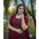Shafna Instagram - Look out for the magic in your life✨ Costume @jazaashdesignstudio 😘 MUAH @abilashchickumakeupartist 🥰 Jewellery @pureallure.in 😍 Captured @_story_telle__r 🤩 #designerwear #jazaash #jewellery #favouritejewellery #pureallure #makeover #abilashchicku #storyteller #shafnanizam #shafnasajin #shafna