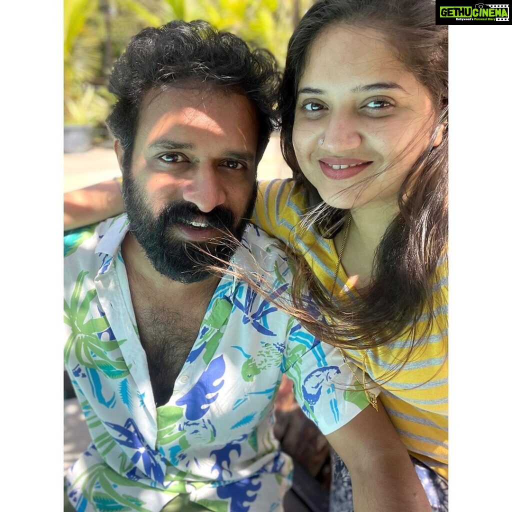 Shafna Instagram - Happy Birthday To You my Life Changer!!! You are the reason am enjoying and exploring my life this way…. You are the reason I started loving life…. Thankyou for being the best man I could get!!! I want our life to be this way till the end… With the same love and affection and connection and care and concern and all that we have for each other…. As I always say, you are the best thing happened to me… I Love You • Happy Birthday ikkaaaa….😘😘😘😘😘 Stay happy strong healthy and peaceful!!! @sajinsajin_ ♥️😘