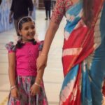 Shafna Instagram - ഇതൊക്കെയാണെങ്കിലും ആക്ഷൻ പറഞ്ഞാൽ ആളു പുലിയാ... #manimuth #mazhavilmanorama #stebin #actorstebin #shafnanizam #shafnasajinoffical #shafnasajin