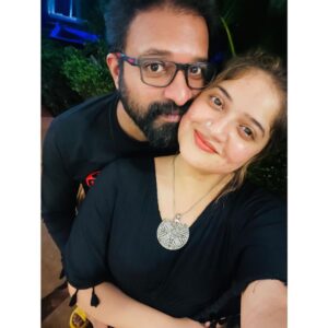 Shafna Instagram - Black Love 👽🖤 @sajinsajin_