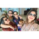 Shafna Instagram - All bout Us!!! 💃🏼💃🏼💃🏼💃🏼 @bhavzmenon @mrudula.murali @shilpabala ♥️ #friends #hangout #goodvibes #refreshinglife #daystocherish #bhavanamenon #shilpabala #mrudulamurali #shafnanizam