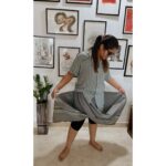 Shafna Instagram - All set for the “baggy jeans” reel🤪 Pics by @mrudula.murali 😘 #allsetforthereel #calmnessbeforethemadness #picoftheday #shafnanizam