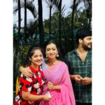 Shafna Instagram - My extended family… My favourites of Hyderabad… these ppl are so much of love♥️😘 thankyou so much darlings for making my birthday so memorable and happiest… I love you all!!! ♥️ @sowmya.sharada @actor_nandu @actorvinod_maganti @mamtha_narayan1 @soumya_kandala @actor_dwarakesh @ankitha_muler @daringirl_lucky @ramanasimhapuri 🙏🏻🙏🏻🙏🏻