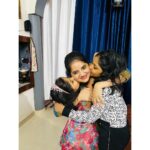 Shafna Instagram - Blessed!!! A surprise Birthday celebration with my family…. Was really unexpected because it was kind of early, before I leave them for my shoot….Blessed to be around them… I love you all… thankyou for making my birthday special…♥️ @nizamudeenabubacker @nizamshahida @shabna_sunaj @shainasnizam @sunajsini ♥️♥️♥️