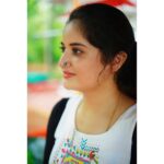 Shafna Instagram - ✨♥️ Silver screw type nosepins from @vismaya_silvernosepins 🤩 Clicked by @aashiq.aashii @the.spark.stories ♥️
