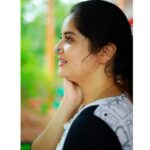Shafna Instagram - ✨♥️ Silver screw type nosepins from @vismaya_silvernosepins ♥️ Clicked by @aashiq.aashii @the.spark.stories ♥️