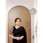 Shafna Instagram - Black enhances everything around it!!! 🖤 Waring a black georgette saree with floral handworked velvet blouse styled with a belt… Beautifully created by @jazaashdesignstudio Makeup & Hair by @maquilleurbysumi Earrings from @pureallure.in Clicked and edited by @jaison_jac_photographer Location @maquilleurbysumi ‘s makeup studio😍 #jazaash #jazaashdesignerstudio #maquilleurbysumi #jaisonphotography #kalyanjewellers #eventeve #favoriteteam #bestteam #blacklove #blacksaree #floralblouse #instapost #shafna #shafnasajin