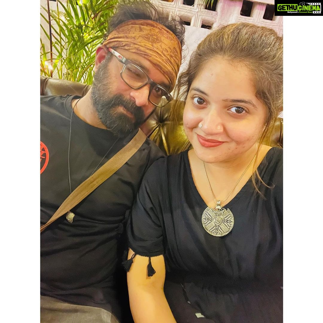 Shafna Instagram - Black Love 👽🖤 @sajinsajin_