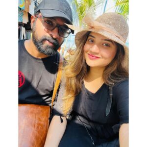 Shafna Instagram - Our heart soul and mind speak the same language!!!! TRAVEL!!! 🤩👽

#travel #youandme #traveltogether #wedowhatwelove #goa #goanstories #secondhome #happydaysatgoa #livingitoutthere #♥️ #👽