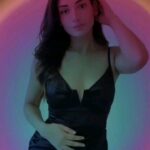 Shagun Sharma Instagram - Why am I always late on cool trends.. 🖤 But anyway here I go 🖤🖤 #dinero #instareels #instadaily #reelsinstagram #explorepage #explore #explorereels #viralme #viralpost #viral #trend #trending #Shagunsharma