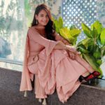 Shagun Sharma Instagram - I miss wearing Comfy clothes 😤😤😤 #sonu #Shagunsharma #ishqparzornahi #work #happiness #grateful #explorepage #explore #indianwear #trending #ig #love
