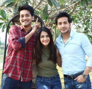Shagun Sharma Instagram - Bros before All 🙊😝😂 ❤️

#Sonu #Shagunsharma #IshkParZorNahin #explore #trending #viral #Happy #grateful 
@rajatverma05  Kitna patla tha tu 😂😂 kya se kyaaaa ho gaya 😂😂