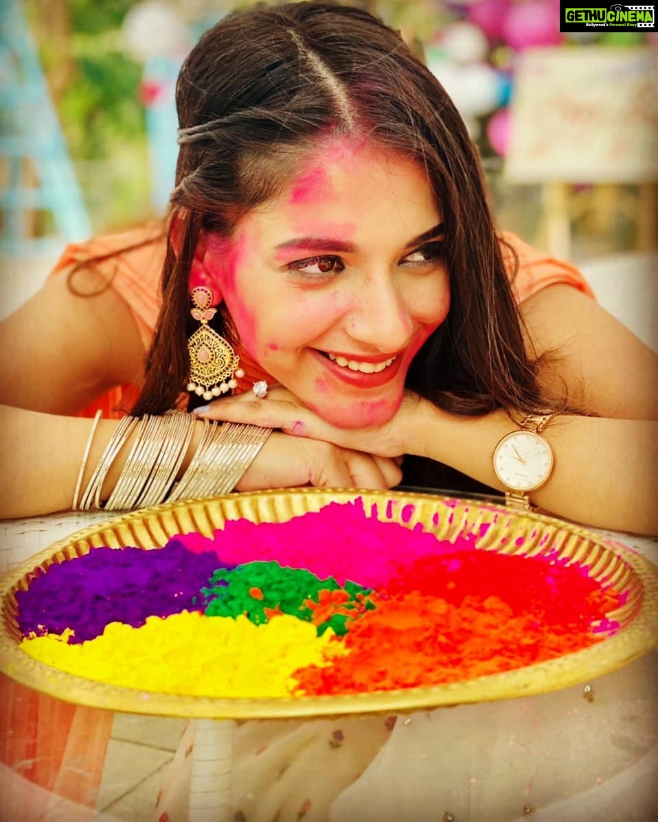 Shagun Sharma Instagram - Wishing you all a very very Happy Holi 🎉❤️❤️ @rajatverma05 @anup.d25 @akshitamudgal @lakshya2204 #ParamSingh #IshkParZorNahin #sonu #Shagunsharma #explorepage ##explore #exploreinstagram #viralpost #viralvideo #viral #exploremore #instagood #instagram