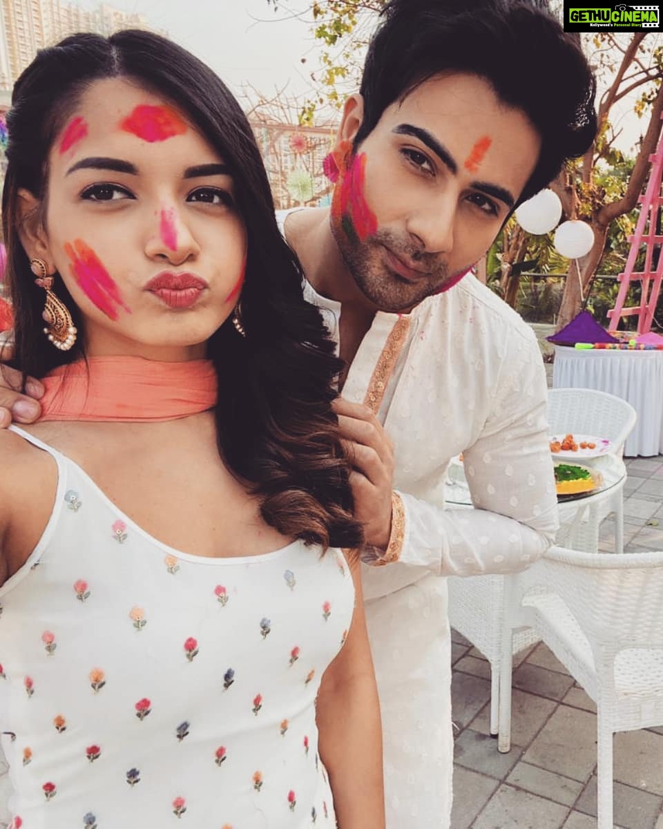 Shagun Sharma Instagram - Wishing you all a very very Happy Holi 🎉❤️❤️ @rajatverma05 @anup.d25 @akshitamudgal @lakshya2204 #ParamSingh #IshkParZorNahin #sonu #Shagunsharma #explorepage ##explore #exploreinstagram #viralpost #viralvideo #viral #exploremore #instagood #instagram