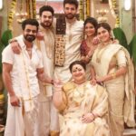 Shagun Sharma Instagram - Family that celebrates together, Stays together ❤️💜 Harphoul Mohini @zebbysingh @sonalinikam31 @supriyarshukla @vinn_modgill @ayan_kapoorr @akshaysuriofficial @theamalsehrawat Cheta missed the pic by a lil difference 😝 @colorstv @voot #harphoulmohini #mohini #harmohi #actors #tv #ig #trending #happiness Mumbai, Maharashtra