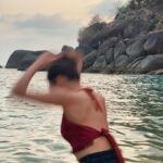 Shalini Pandey Instagram - High tan Standards ✌🏽 #beachlife #waterbaby