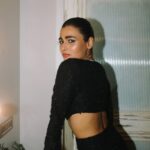 Shalini Pandey Instagram - Hello! 🖤