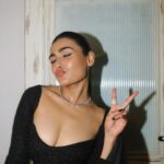 Shalini Pandey Instagram - Hello! 🖤