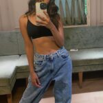 Shalini Pandey Instagram - One day at a time🌻 :)