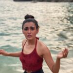 Shalini Pandey Instagram - High tan Standards ✌🏽 #beachlife #waterbaby