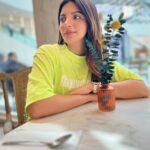 Shama Sikander Instagram - In a world where you can be anything, be kind 💚 #thoughts . . #love #light #kindness #shamasikander