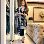 Shama Sikander Instagram - Eid Mubarak to you and your family. May the love and blessings be with you always.😇 . . . #eidmubarak #2023 #blessed #happiness💕 #positivevibes #actorslife #shamasikander