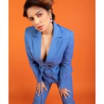 Shama Sikander Instagram - The Three Shades of @shamasikander Magazine @thedoormagazine Photographer and Creative Director @dhruv_vohraphotography Editor at Large and Fashion Director @jennet_david_william Makeup and Hair @bhavikasanghvi_makeup Stylist @stilusbyswati Assistant photographer @b.runphotography Artist Management - @shimmerentertainment Location @blackframesstudios Outfit @shop.dlanxa Jewellery @blingthingstore Bag @emmerastore Footwear @hypeshoes.in #thedoormagazine #shamasikander #celebrity #blue #orange #colorful #actress #mumbai #digitalcover #doorfashionpage #shades #fashionphotography Mumbai, Maharashtra
