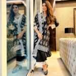 Shama Sikander Instagram - Eid Mubarak to you and your family. May the love and blessings be with you always.😇 . . . #eidmubarak #2023 #blessed #happiness💕 #positivevibes #actorslife #shamasikander