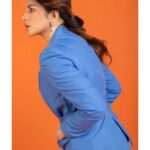 Shama Sikander Instagram - The Three Shades of @shamasikander Magazine @thedoormagazine Photographer and Creative Director @dhruv_vohraphotography Editor at Large and Fashion Director @jennet_david_william Makeup and Hair @bhavikasanghvi_makeup Stylist @stilusbyswati Assistant photographer @b.runphotography Artist Management - @shimmerentertainment Location @blackframesstudios Outfit @shop.dlanxa Jewellery @blingthingstore Bag @emmerastore Footwear @hypeshoes.in #thedoormagazine #shamasikander #celebrity #blue #orange #colorful #actress #mumbai #digitalcover #doorfashionpage #shades #fashionphotography Mumbai, Maharashtra