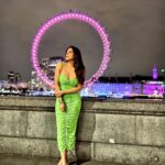Shama Sikander Instagram - An Evening in London….🇬🇧 . . . #love #london #vibe #view #stylefashion #fashionphptography #travelphotography #actorslife #shamasikander