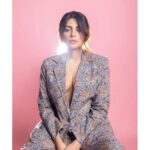 Shama Sikander Instagram - The Three Shades of @shamasikander Magazine - @thedoormagazine Photographer and Creative Director @dhruv_vohraphotography Editor at Large and Fashion Director @jennet_david_william Makeup and Hair @bhavikasanghvi_makeup Stylist @stilusbyswati Assistant photographer @b.runphotography Artist Management - @shimmerentertainment Art Director @ Location @blackframesstudios Outfit @arshia.singh.official Jewellery @blingthingstore Sunglasses @bavincis.official Footwear @hypeshoes.in #thedoormagazine #shamasikander #digitalcover #coverstory #celebrity #three #shades Mumbai, Maharashtra