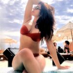 Shama Sikander Instagram - Hello Summer….😍 . . . #summervibes #photoshootdairies📷 #dubai #shootdairies #actorslife #shamasikander