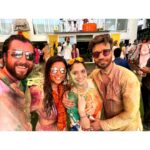 Shama Sikander Instagram - Itna mazaaa kyun aaraha haiii….#holicelebrations with friends hope you all had a wonderful #holi ? 🧿😇♥️🎉 . . . #holi #festival #bollywoodlove #actorslife #happiness💕 #funmood #partytime #shamasikander Mumbai, Maharashtra