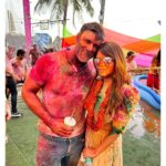 Shama Sikander Instagram - Itna mazaaa kyun aaraha haiii….#holicelebrations with friends hope you all had a wonderful #holi ? 🧿😇♥️🎉 . . . #holi #festival #bollywoodlove #actorslife #happiness💕 #funmood #partytime #shamasikander Mumbai, Maharashtra