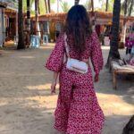 Shama Sikander Instagram - Saw this most magical cute little place in #goa #india was mesmerized by the beauty…. Have u ever been here? Guess where’s it???? #goa #india #incredibleindia #beaches #beachlife #mesmerized #magical #shooping #beauty #naturelovers #nature #travelwithme #travelphotography #travelwithss #shamasikander #bollywood #actor #icon