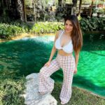 Shama Sikander Instagram - “Year's end is neither an end nor a beginning but a going on, with all the wisdom that experience can instill in us.... . . . #newyear2023 #positivevibes #staypositive #holidays #spreadlove #happiness #smile #shamasikander