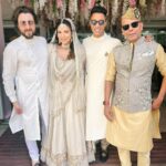 Shama Sikander Instagram – @sonnalliseygall 🩷 @asheshlsajnani ki shaadhi… #tohappyeverafter with the Shaadi wala gang! 
.
.
#friends #shaadi #goodtimes #love #light #shamasikander