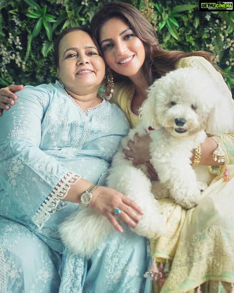Shama Sikander Instagram - My beautiful mom @gulshansikander1 and the mother within me, You both have nurtured me and people around us in ways that I cannot probably express enough in words… your love taught me my worth and made me conscious to love everyone with the same worth… thank you for being my guide and my protector forever i love you with all that i have…🤗♥️😇 #HappyMothersDay