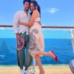 Sheen Dass Instagram – Of all the fishes in the sea “ CAUGHT YOU “. 😝😘.. LOVED ❤️
🐬☀️💕 
.
.
#rosheen #cordilacruises #lakshadweep #explore #happiness #love Cordelia Cruises